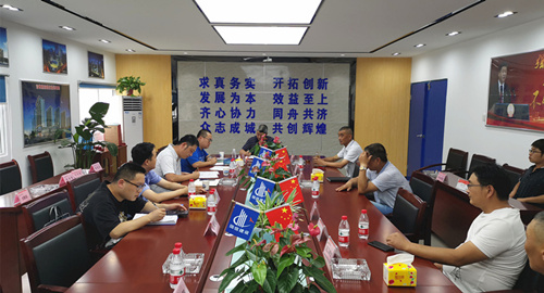 ������࣡���ż����ϰ����ڽ���Ŀ�ۺϼ�鹤��Բ���չ٣�